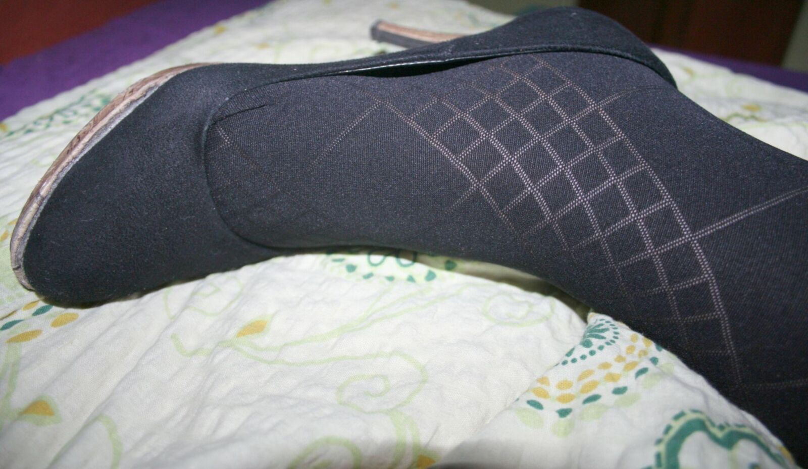 pantyhose black and shoes