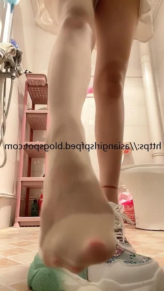 Китайская девушка фетиш