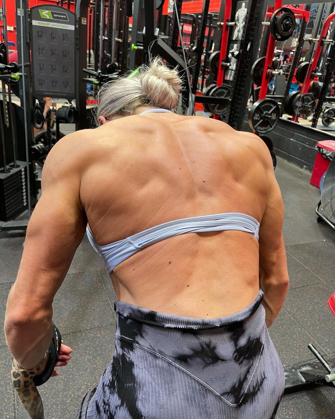 Random Muscle Girls 