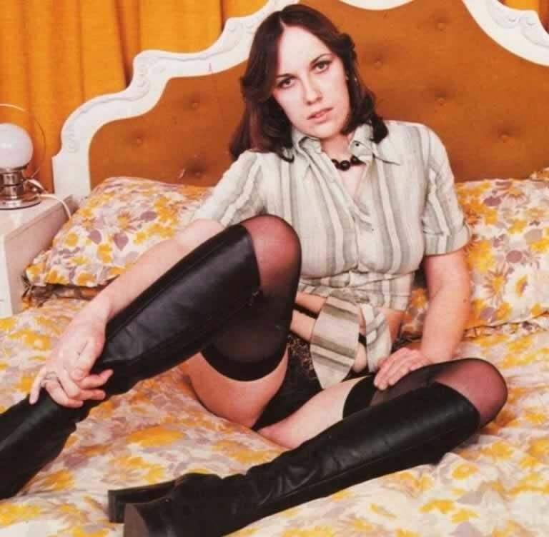素晴らしいプラットフォームの靴とブーツの女性