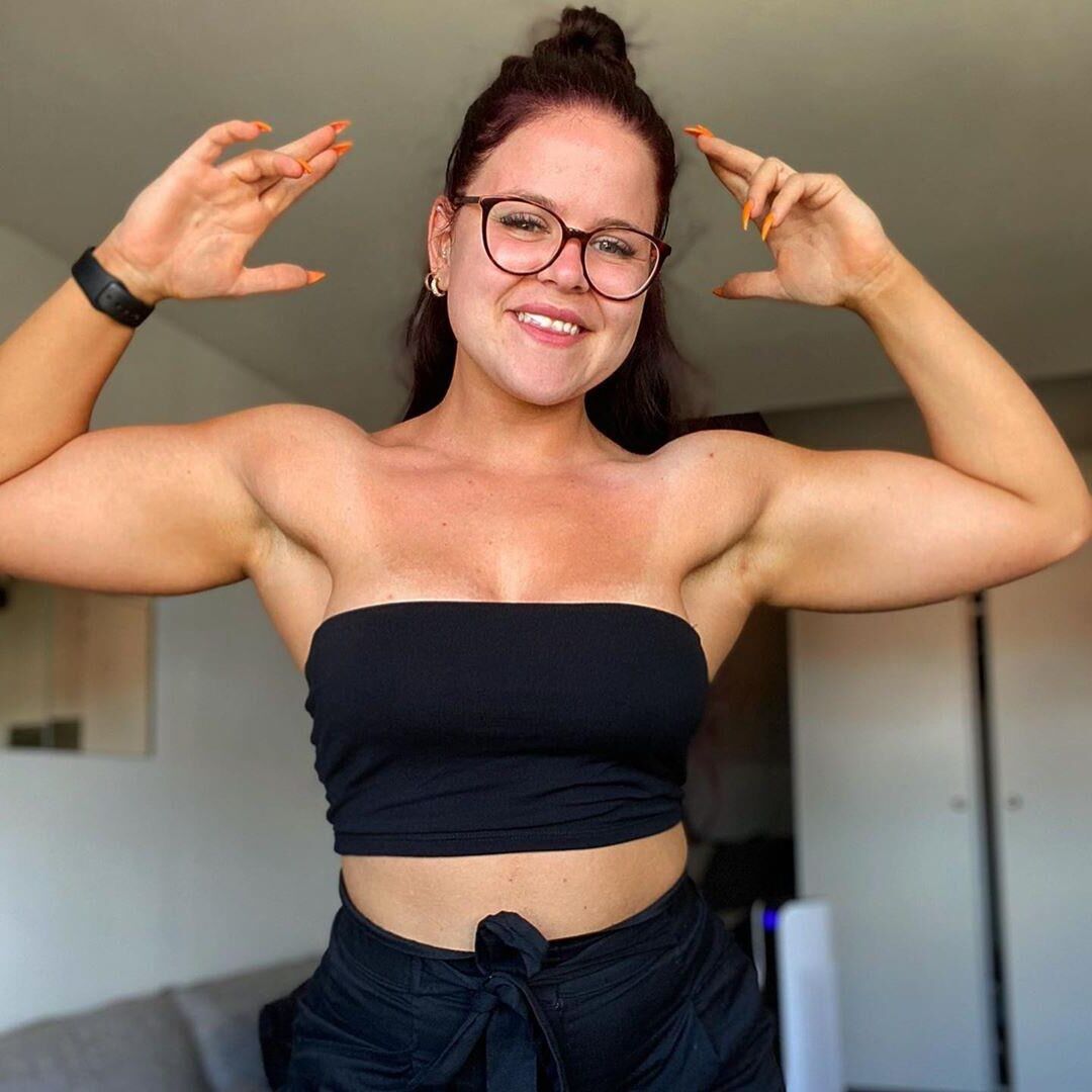 Random Muscle Girls 