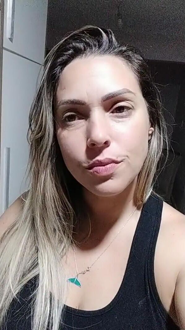 Vanessa leckeres Gesicht für Sperma