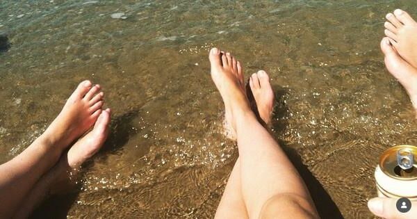 Pés Fetish Cum em Sluts Feets