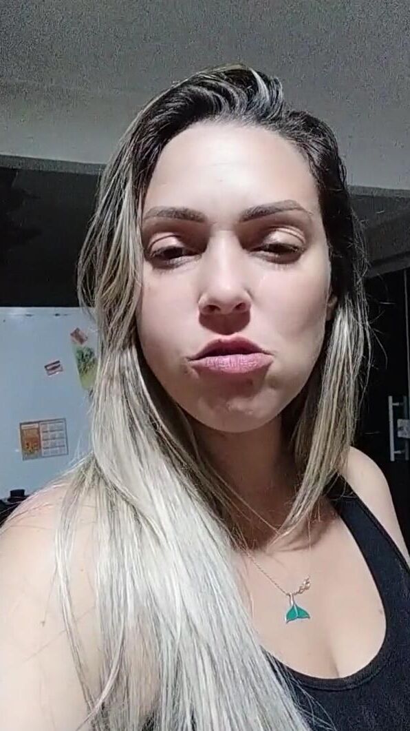 Vanessa leckeres Gesicht für Sperma