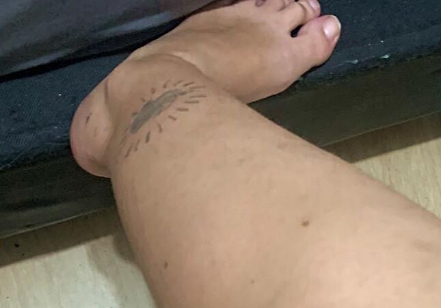 Pés Fetish Cum em Sluts Feets