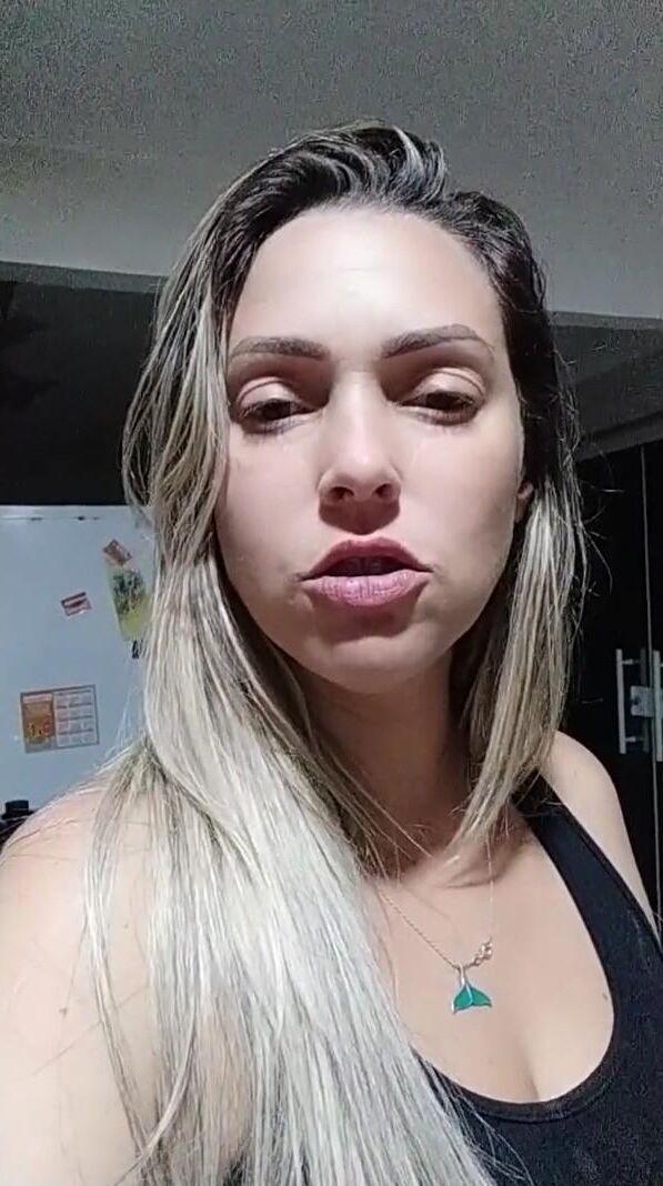 Vanessa leckeres Gesicht für Sperma
