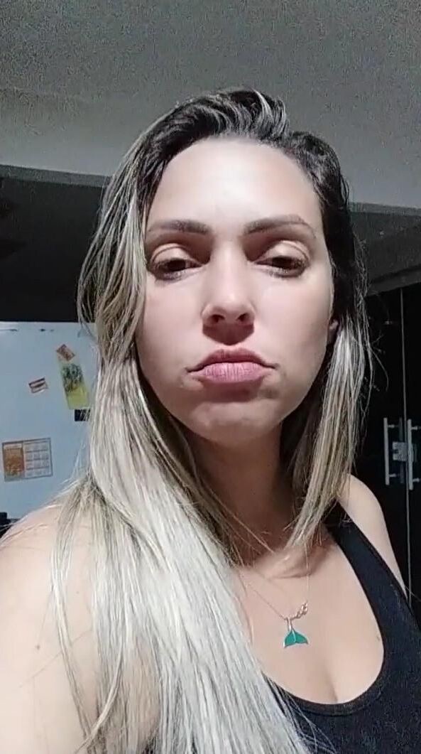 Vanessa leckeres Gesicht für Sperma