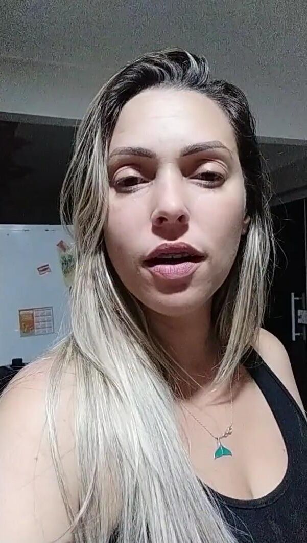 Vanessa leckeres Gesicht für Sperma