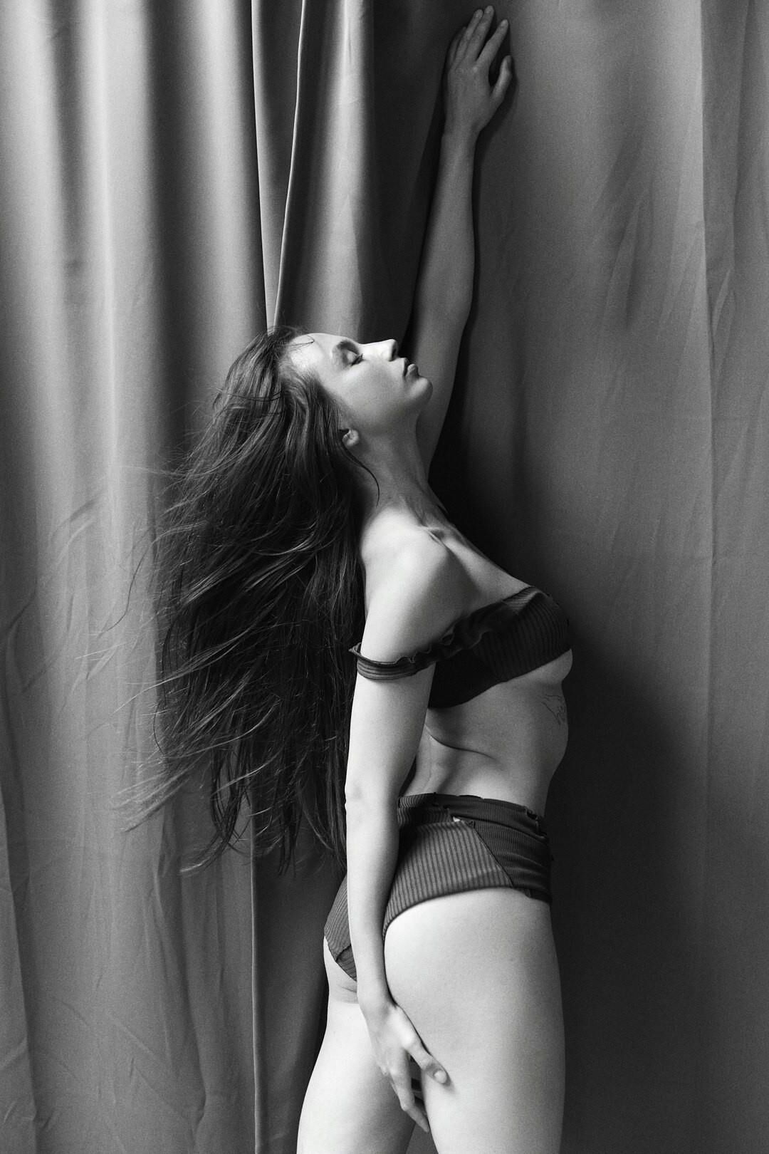 MODELING 
