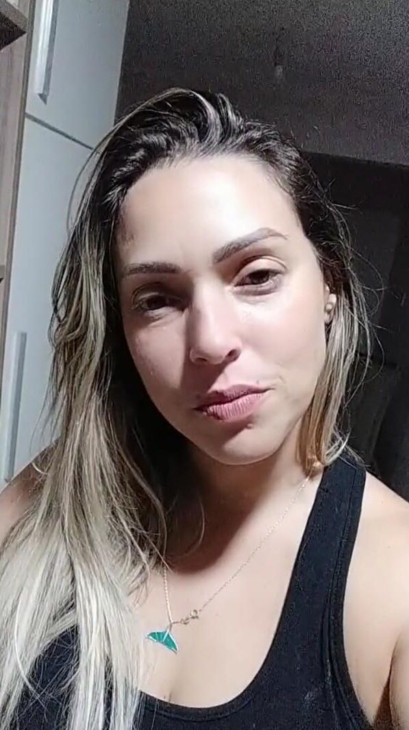 Vanessa leckeres Gesicht für Sperma