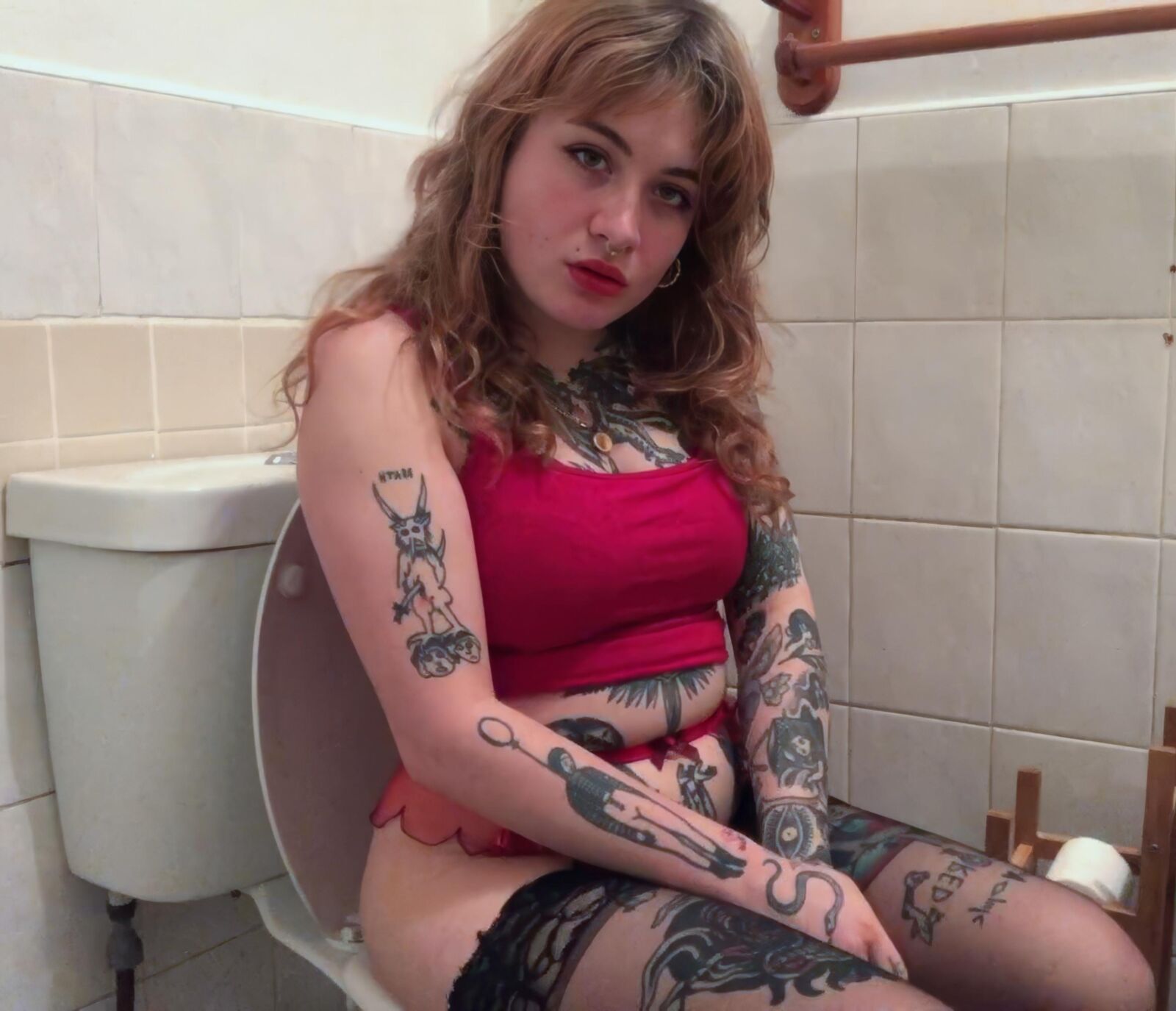 Toilet Bowl Girls 