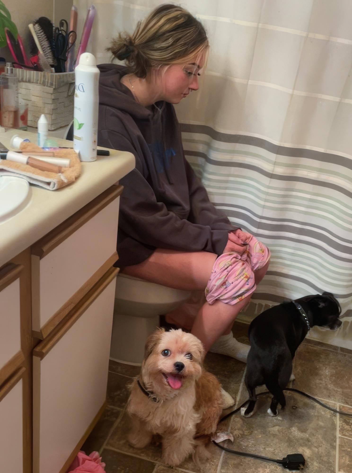 Toilet Bowl Girls 