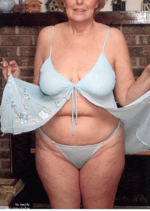 mature mothers grandmothers milf
