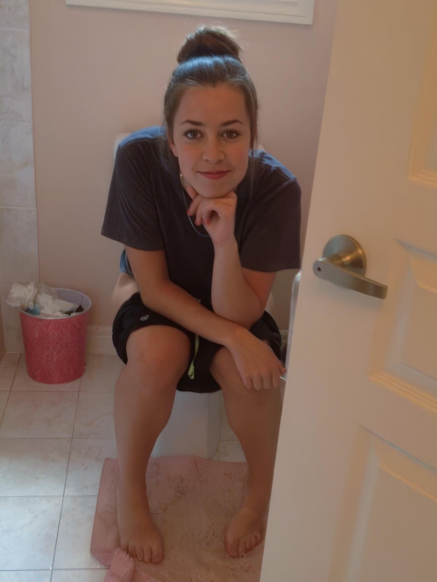 Toilet Bowl Girls 