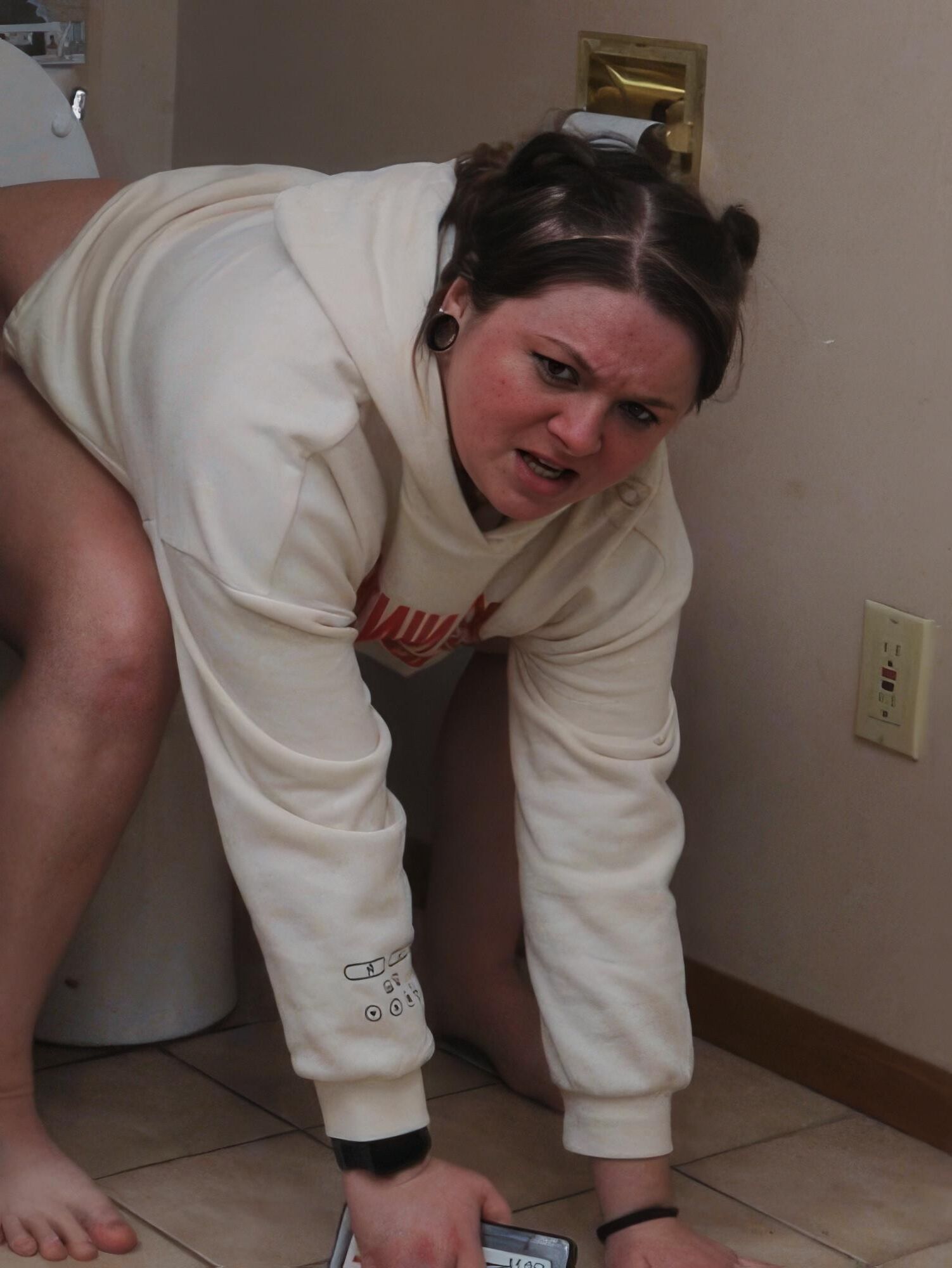 Toilet Bowl Girls 
