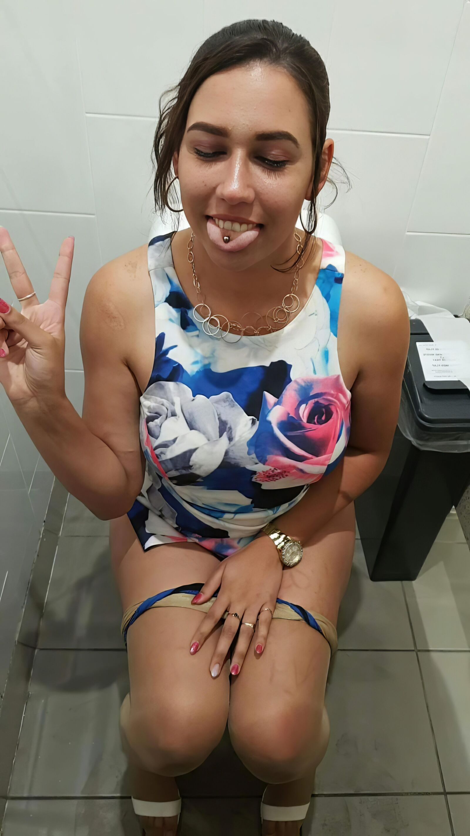 Toilet Bowl Girls 