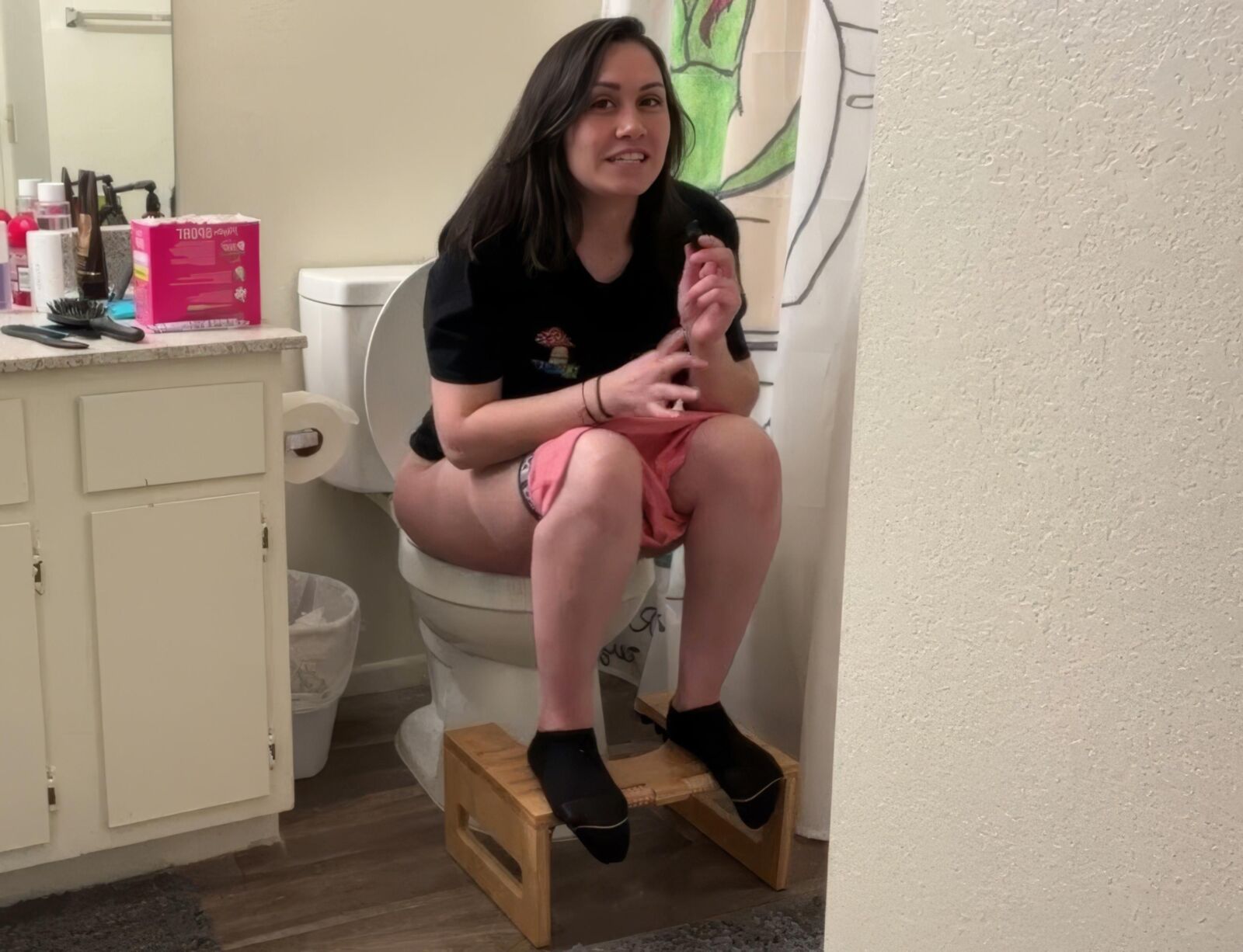 Toilet Bowl Girls 