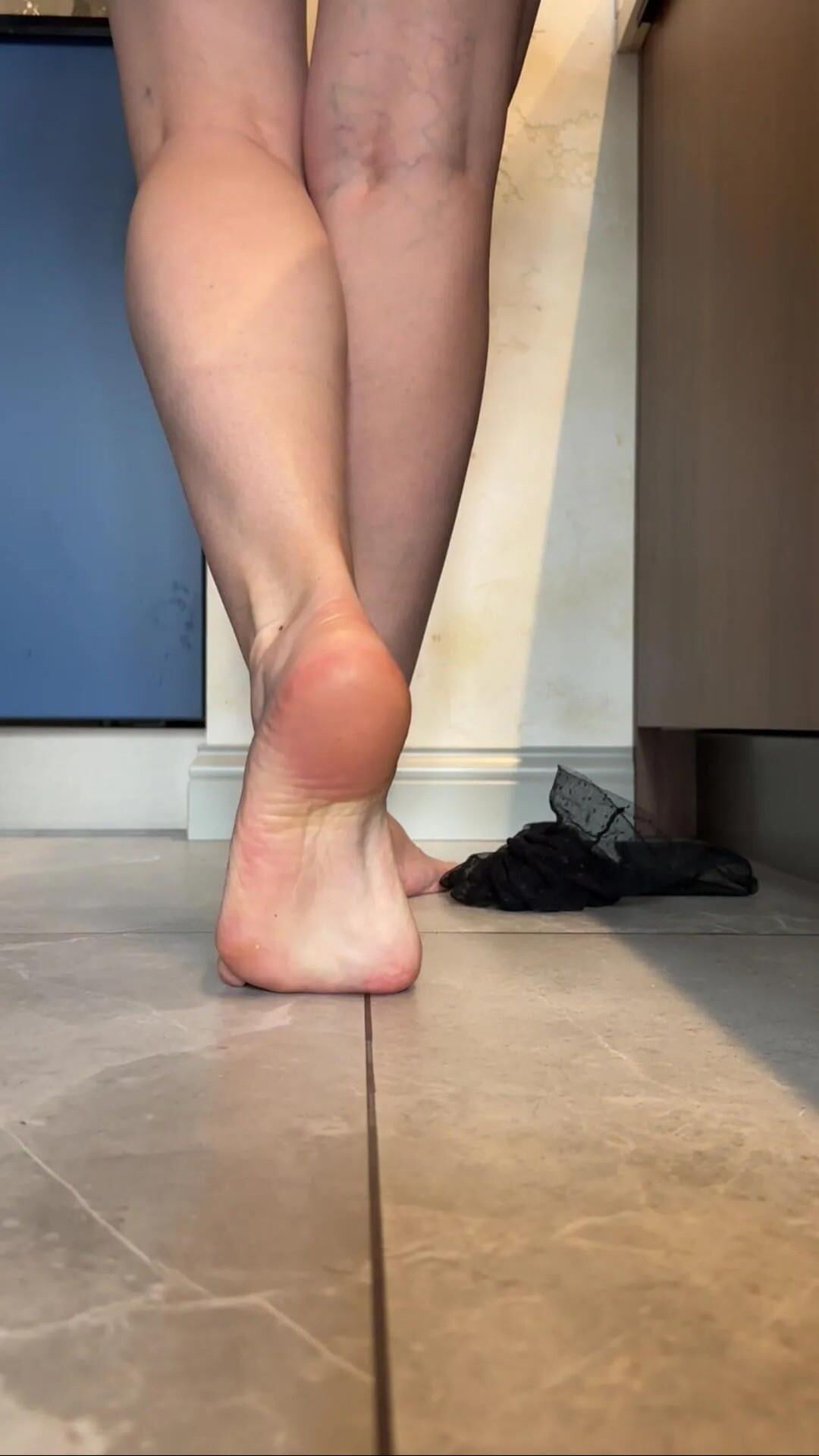 FEET FETISH 