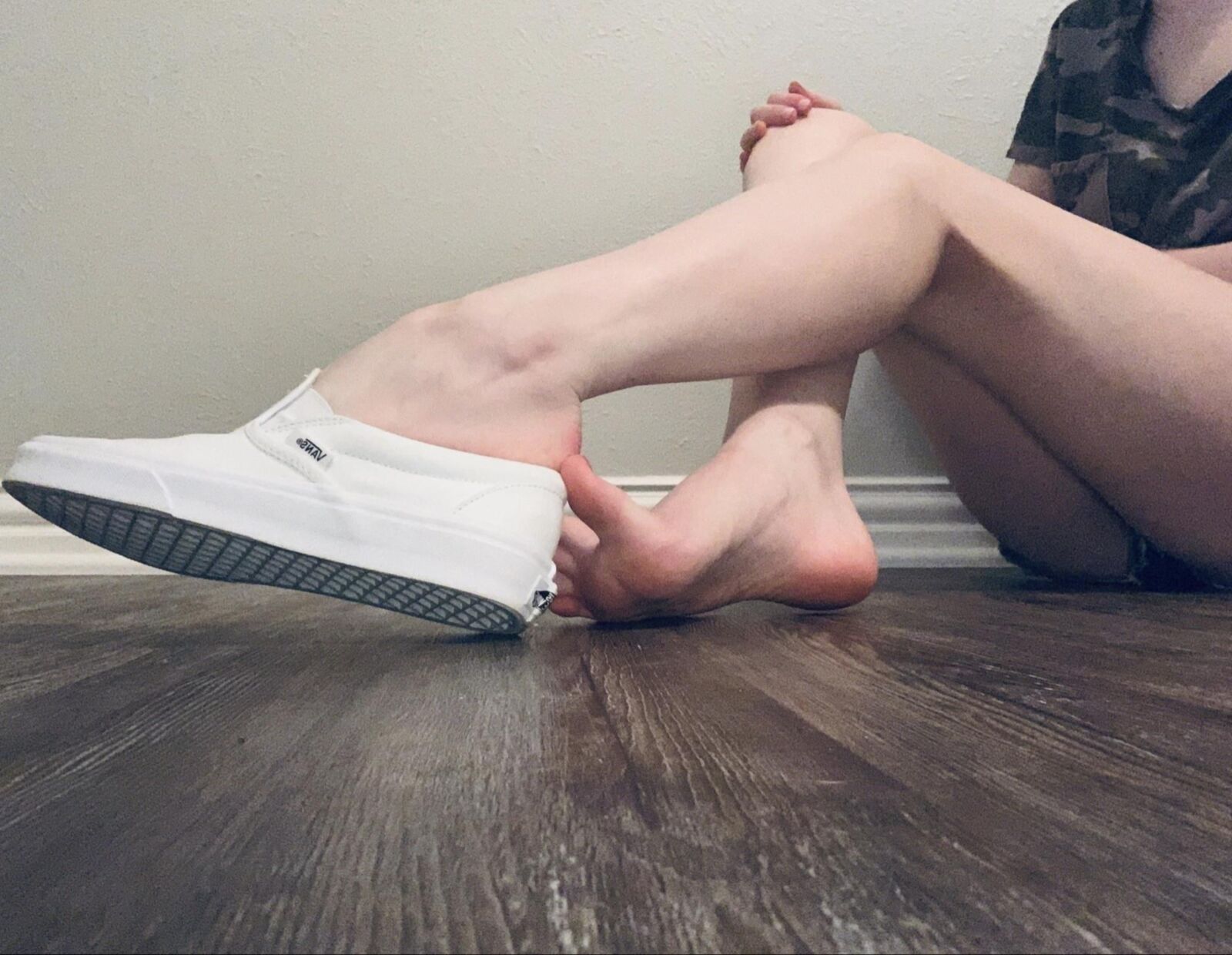 Heather removing her shoes showing her beautiful toes