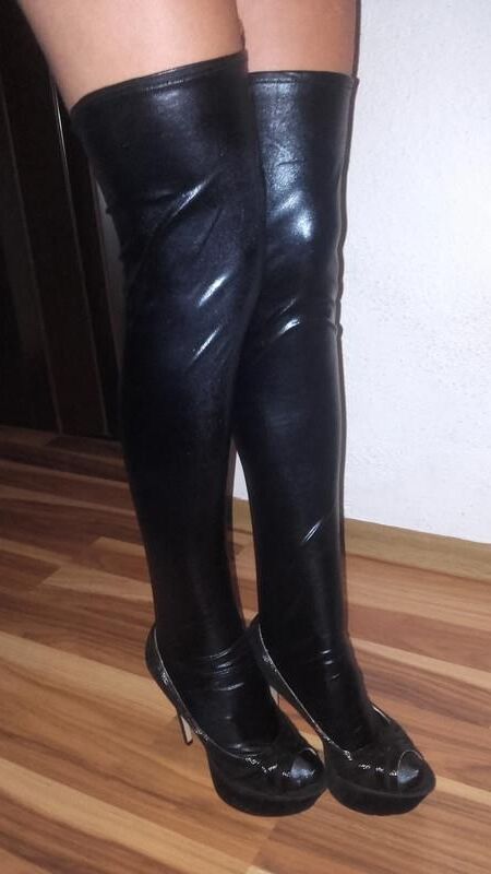 Feet with shoes for fap 