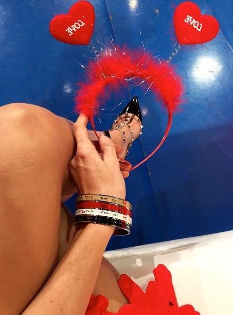 MARTA, A HOT BLOGGER FROM SPAIN