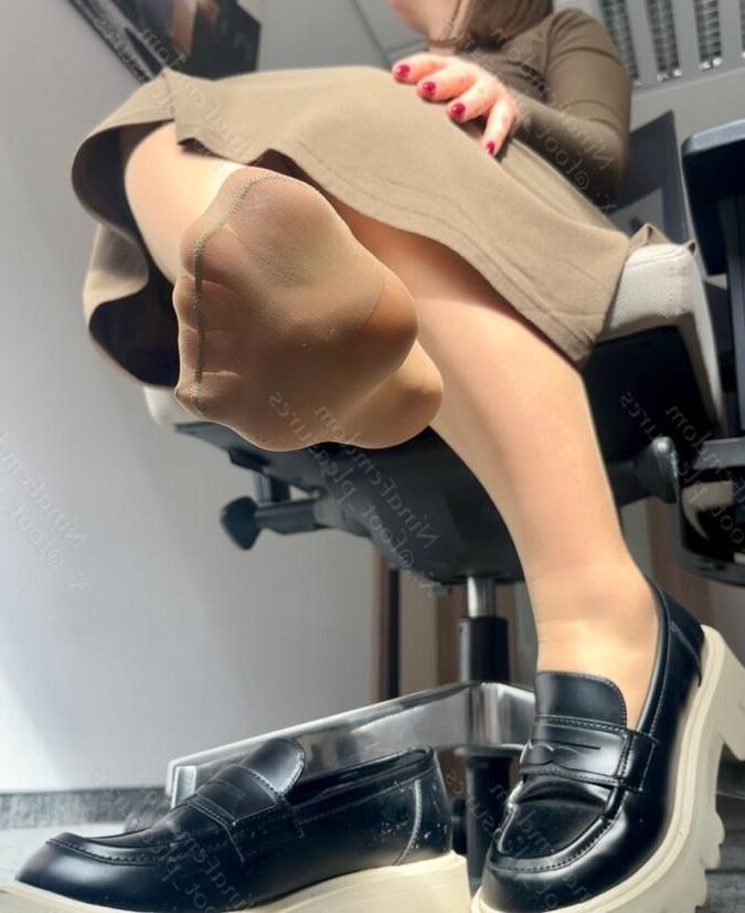 Feet with shoes for fap 