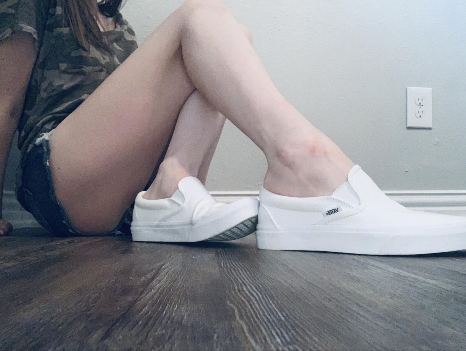 Heather removing her shoes showing her beautiful toes
