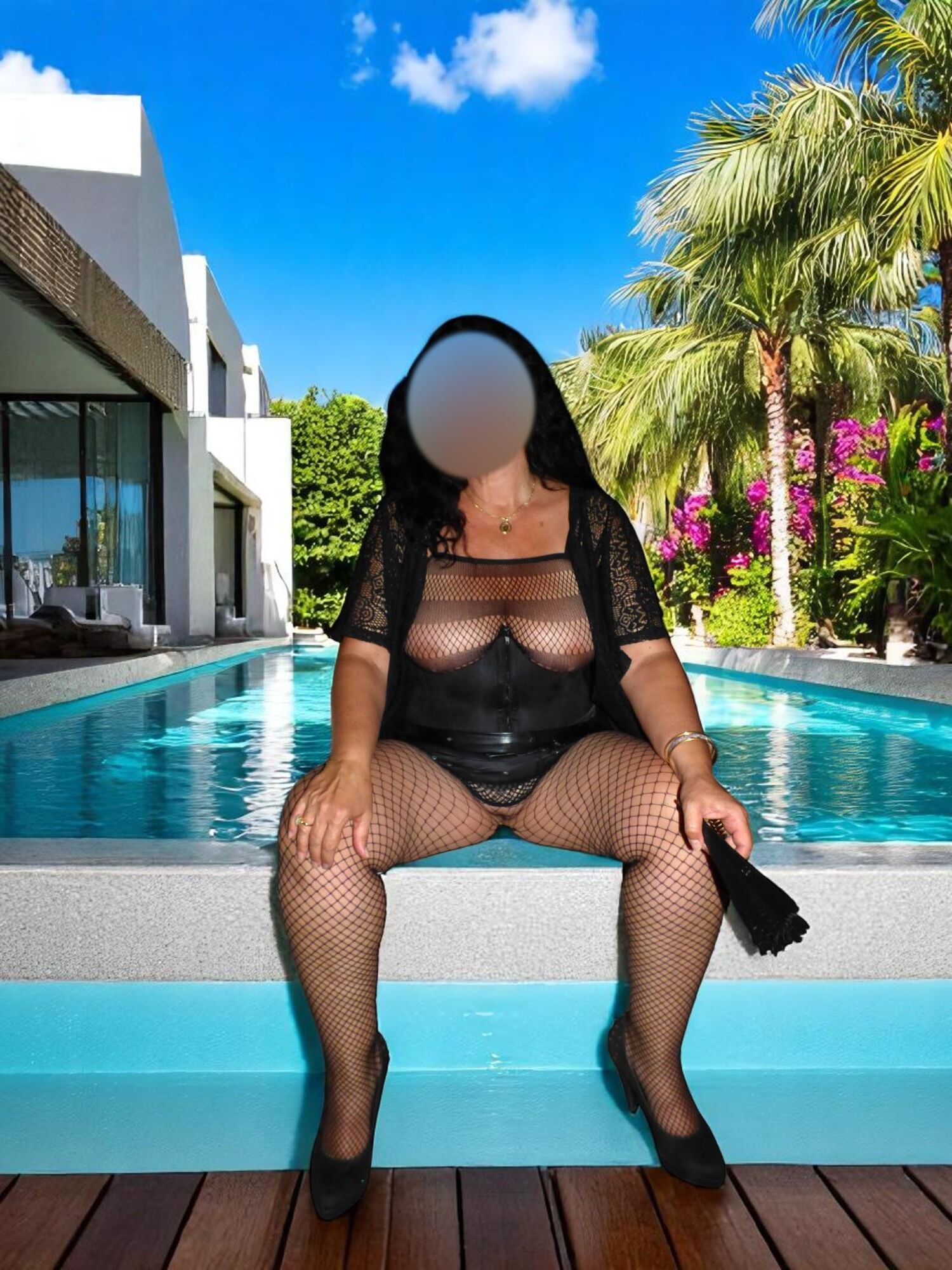  : My SlutLove spreads in lingerie 