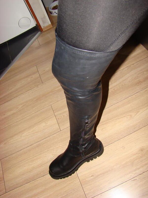Feet with shoes for fap 