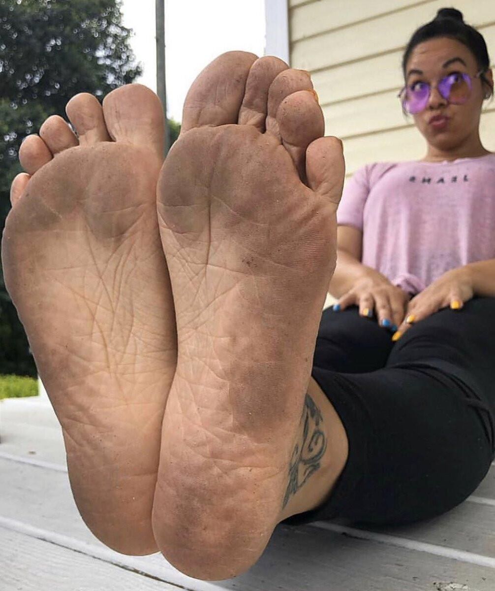 Feet (Soles, Dirty,Sniff) 