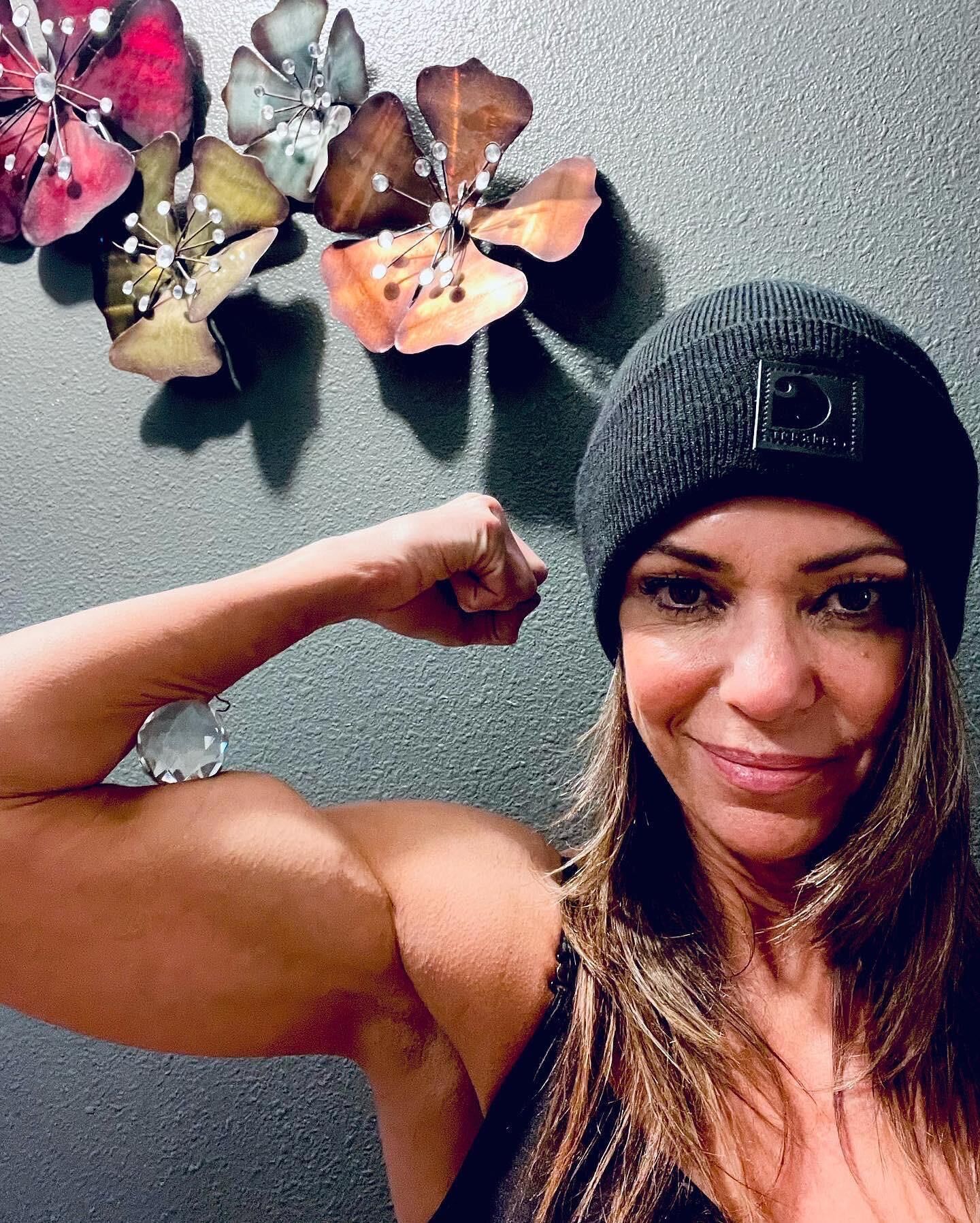 Random Muscle Girls 