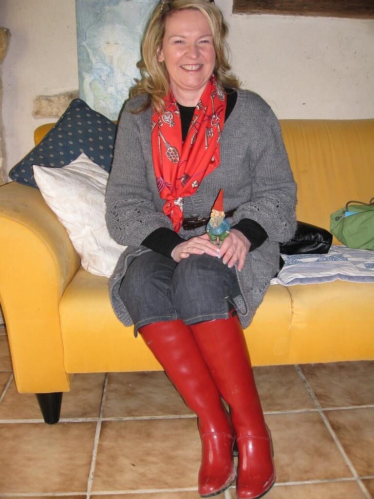 Botas y putas de cuero