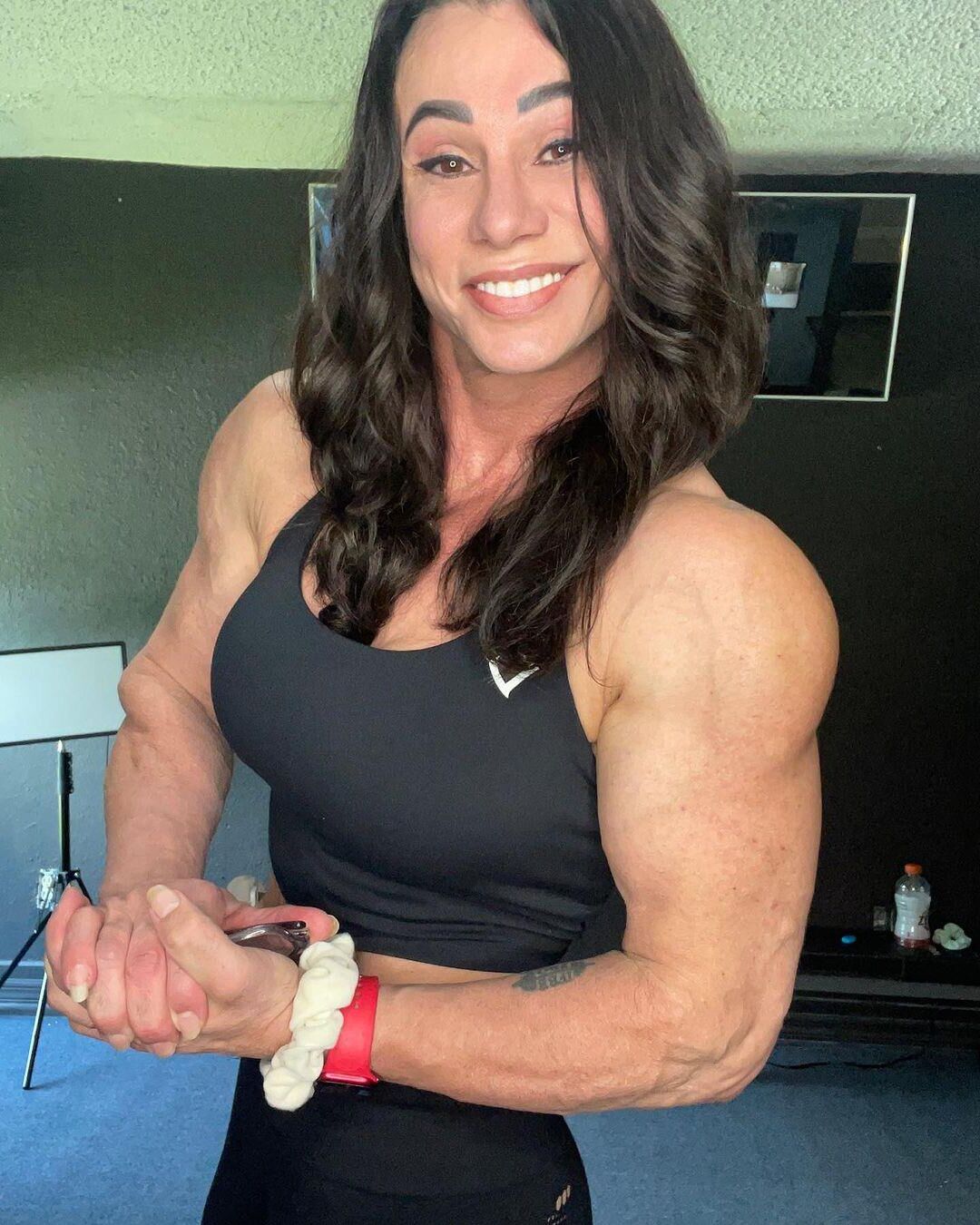 Chicas musculares al azar