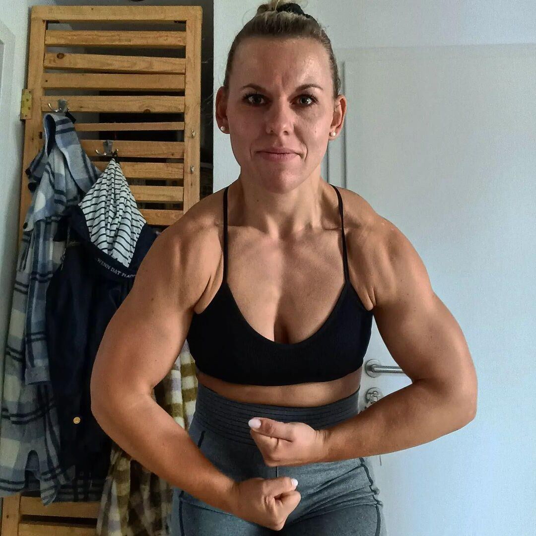 Chicas musculares al azar