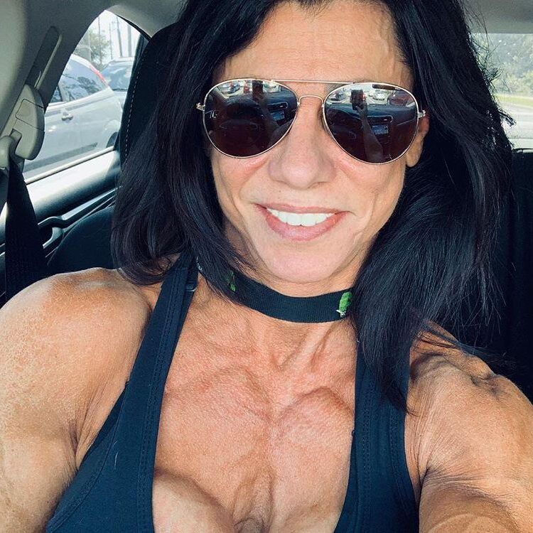 Chicas musculares al azar