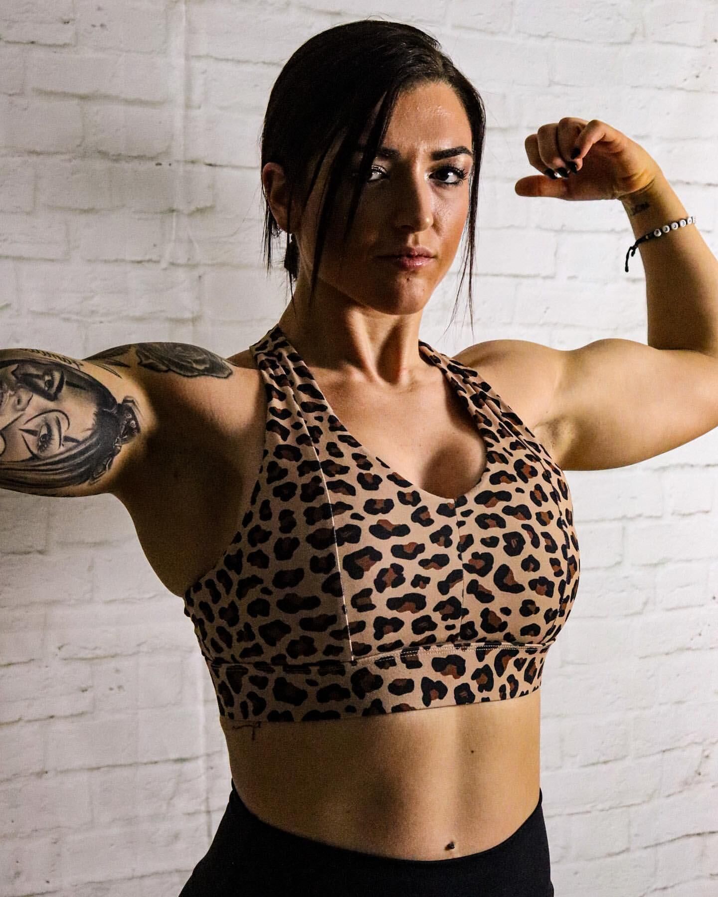 Chicas musculares al azar