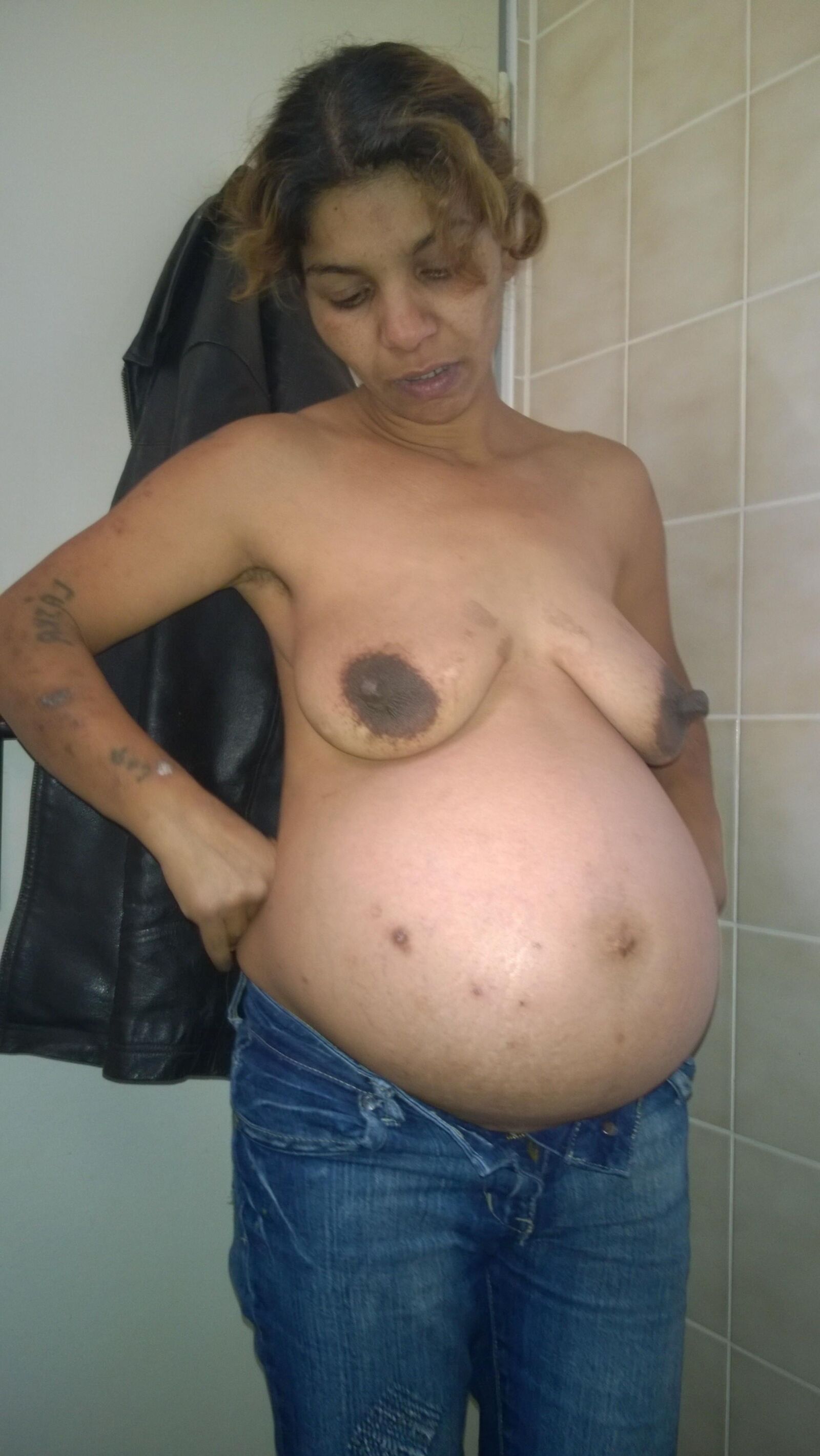 Ugly Gipsy Preggo Boobs