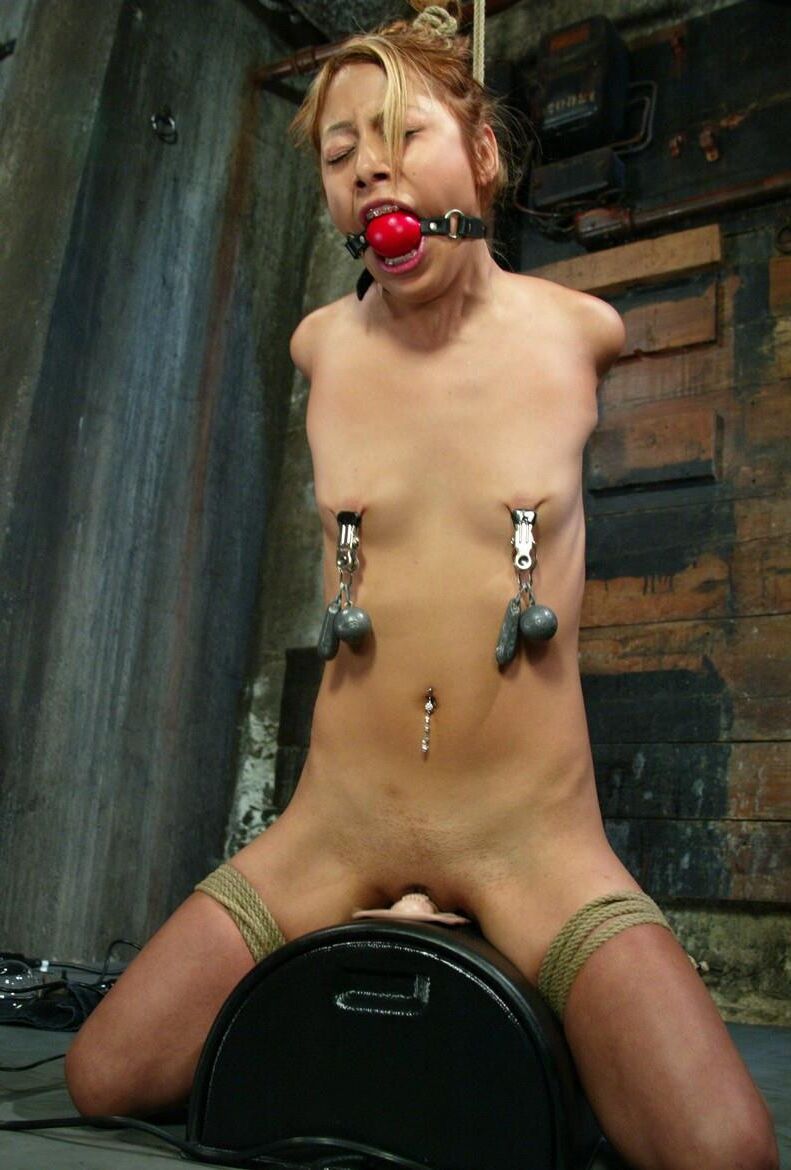 Nipple Play 