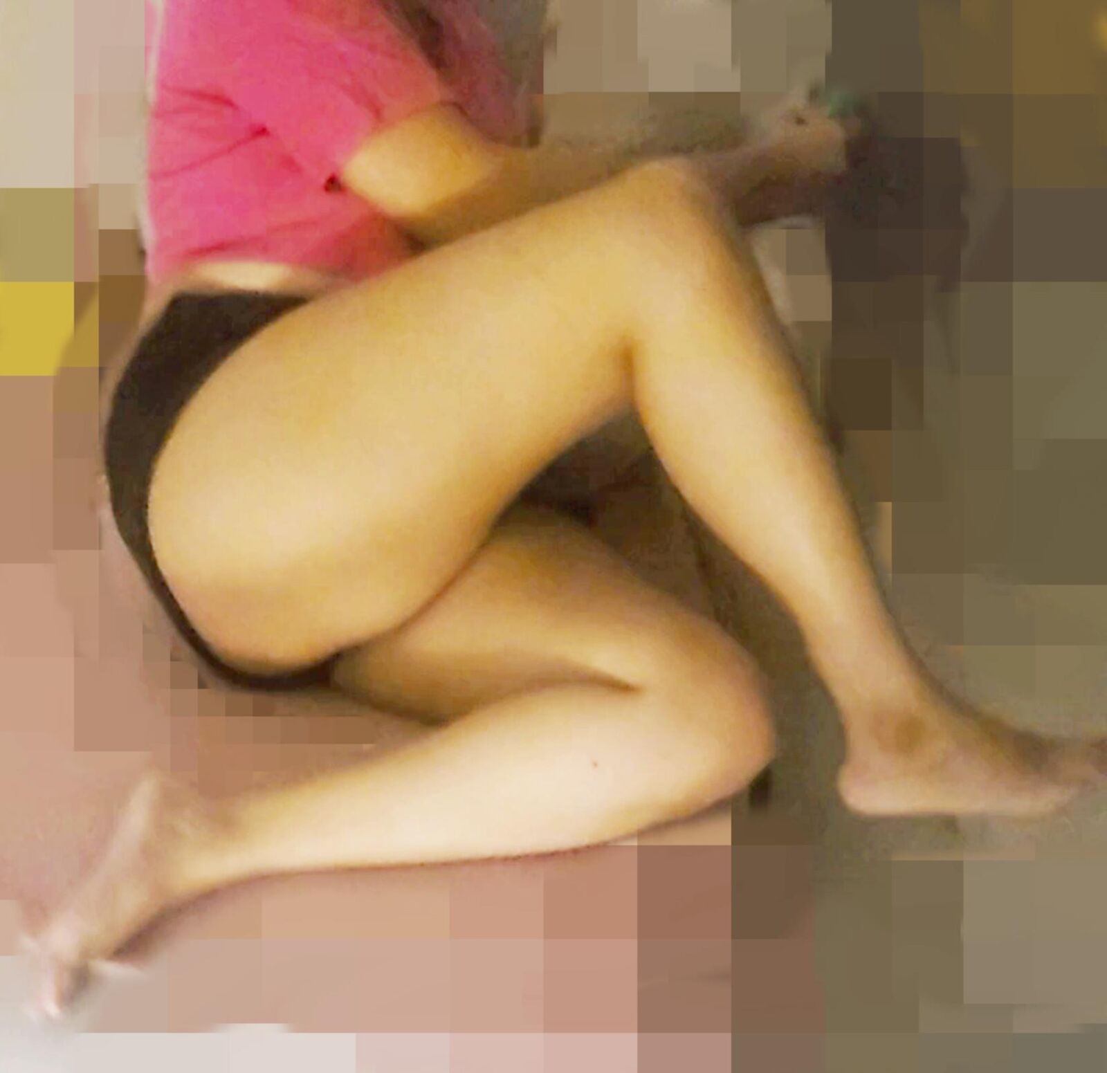 Piernas sexy calientes con deliciosos muslos gruesos