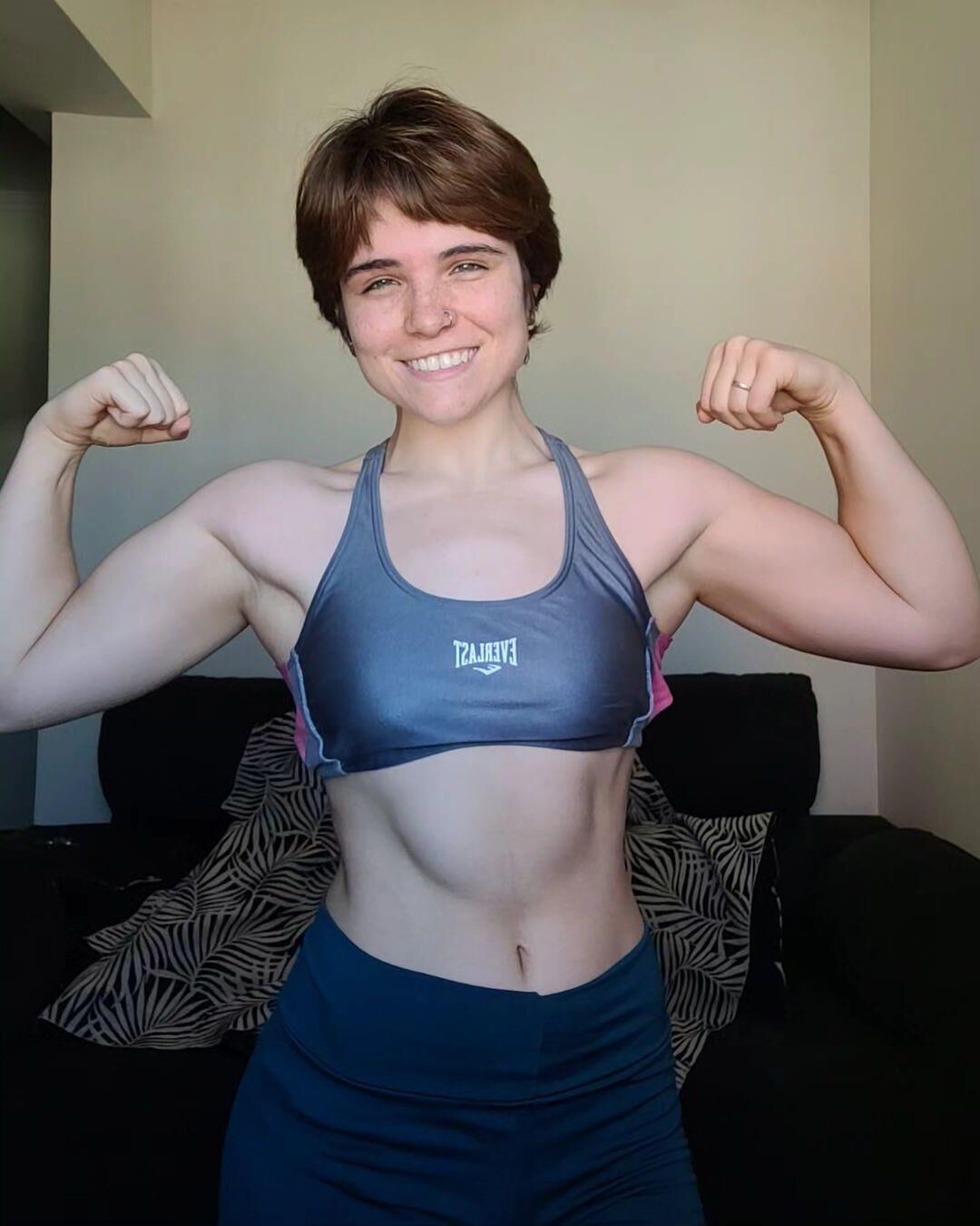 Chicas musculares al azar