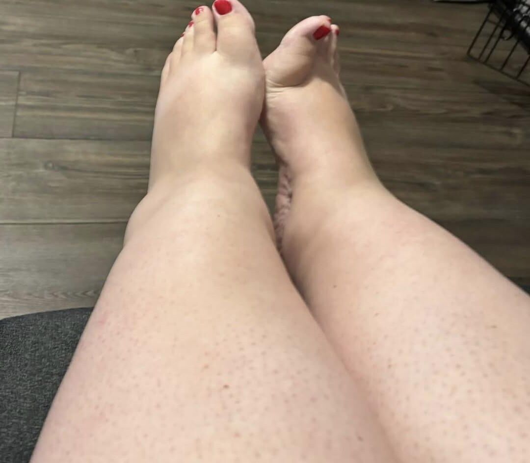 Fat Feet Sases and Toes (BBW, SSBBW, USSBBW)