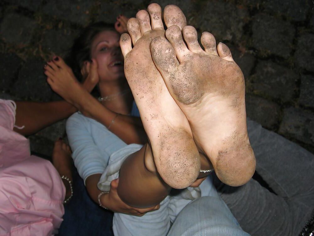 Pies (suelas, sucias, olfates)