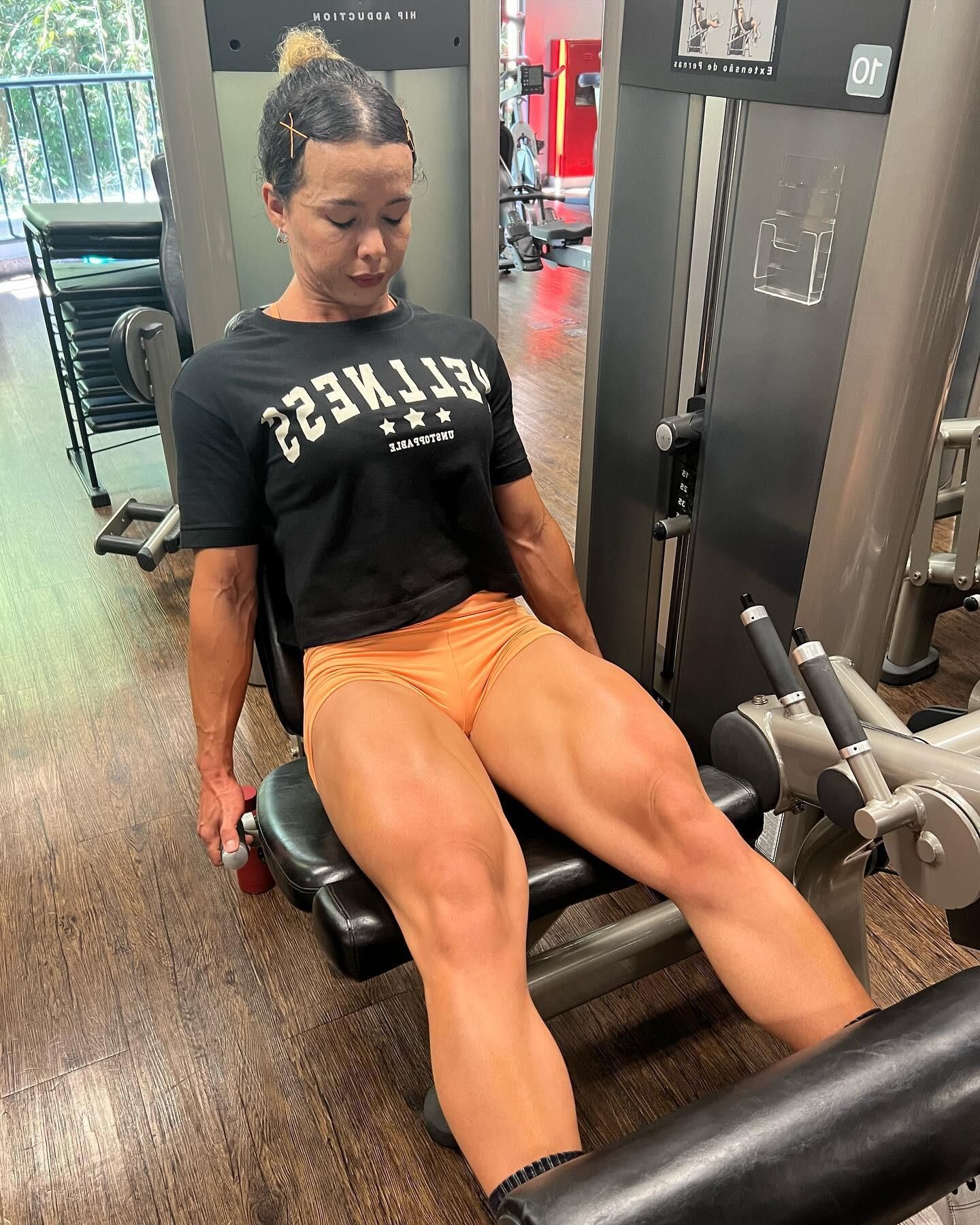 Rosa R