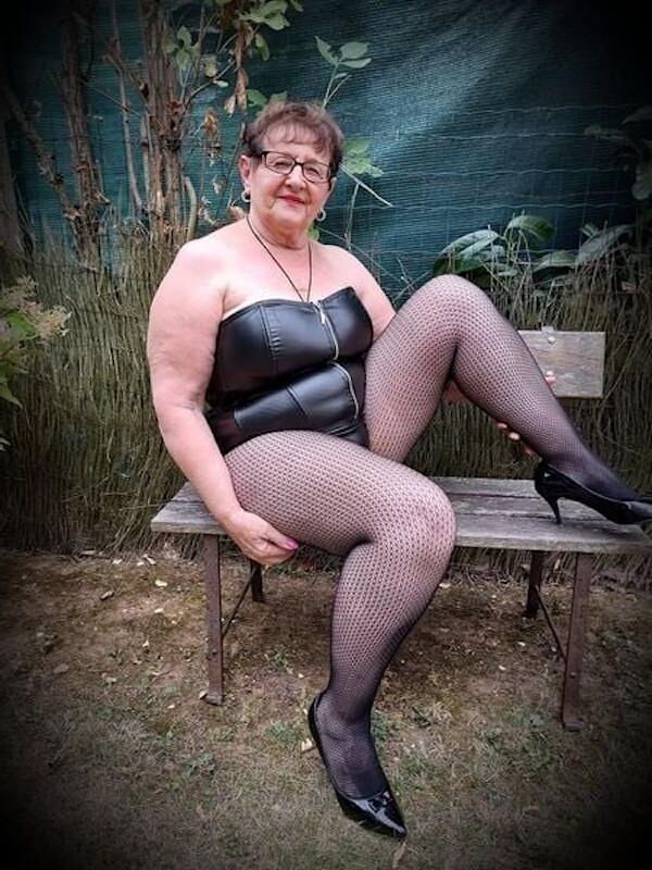 BBW Heels XI