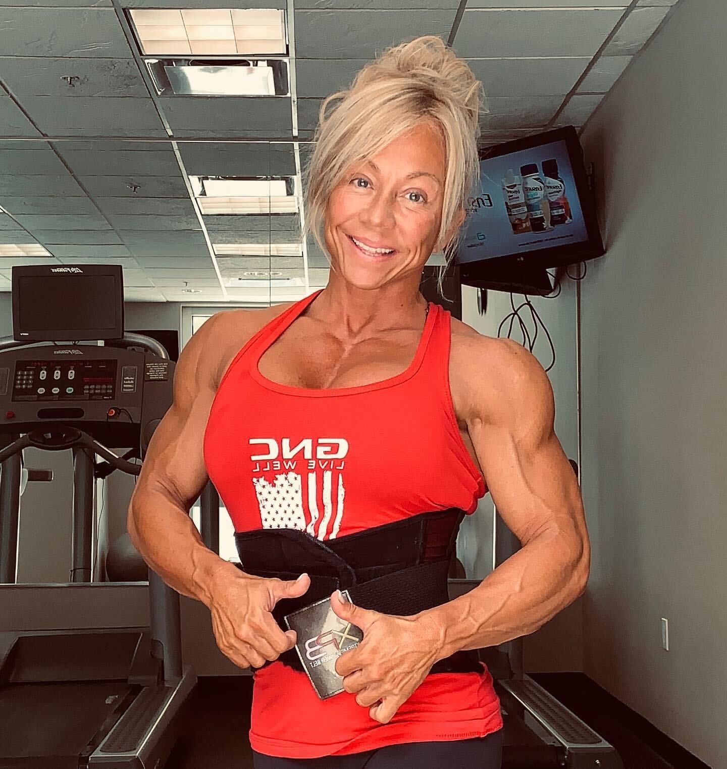 Chicas musculares al azar
