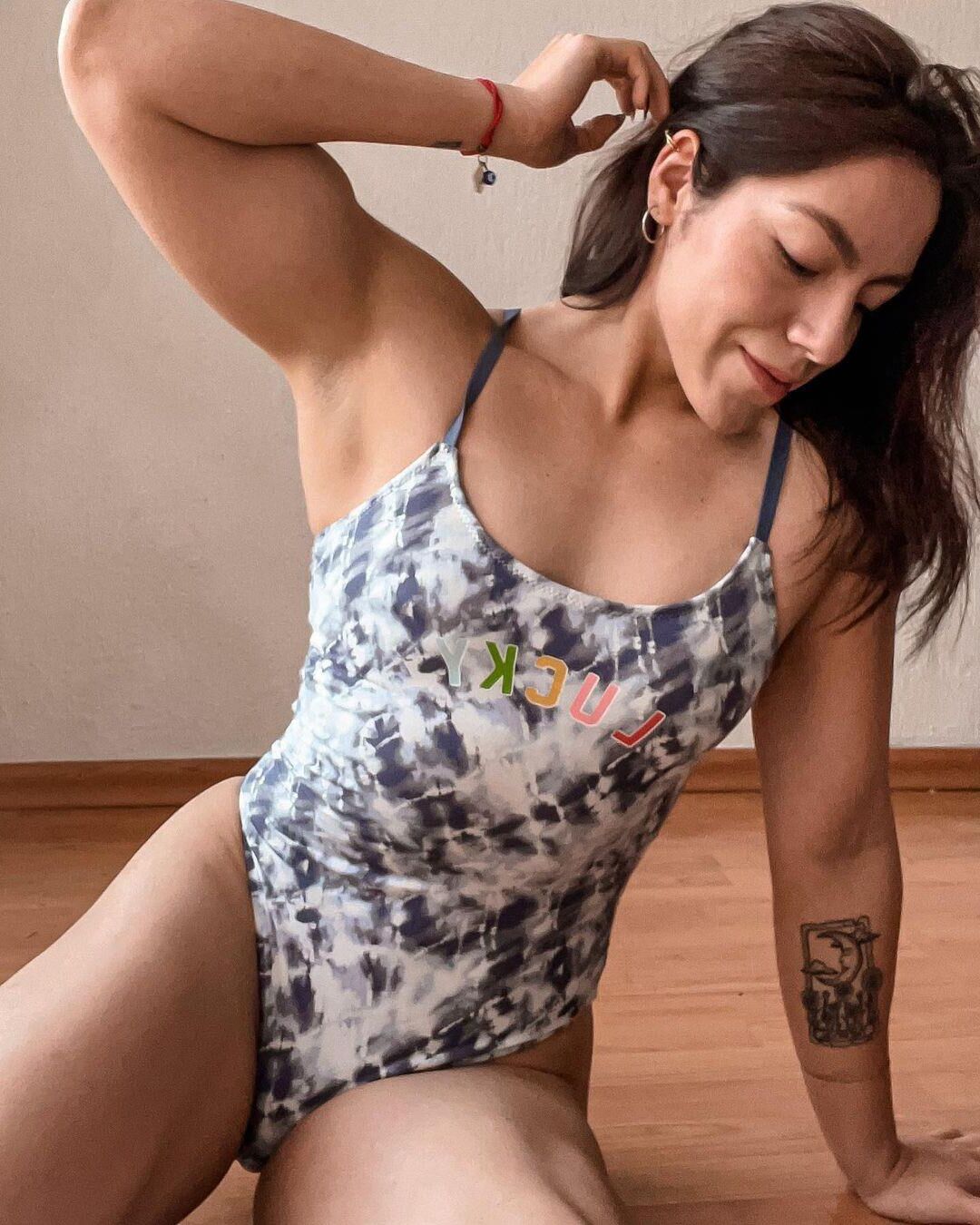 Chicas musculares al azar