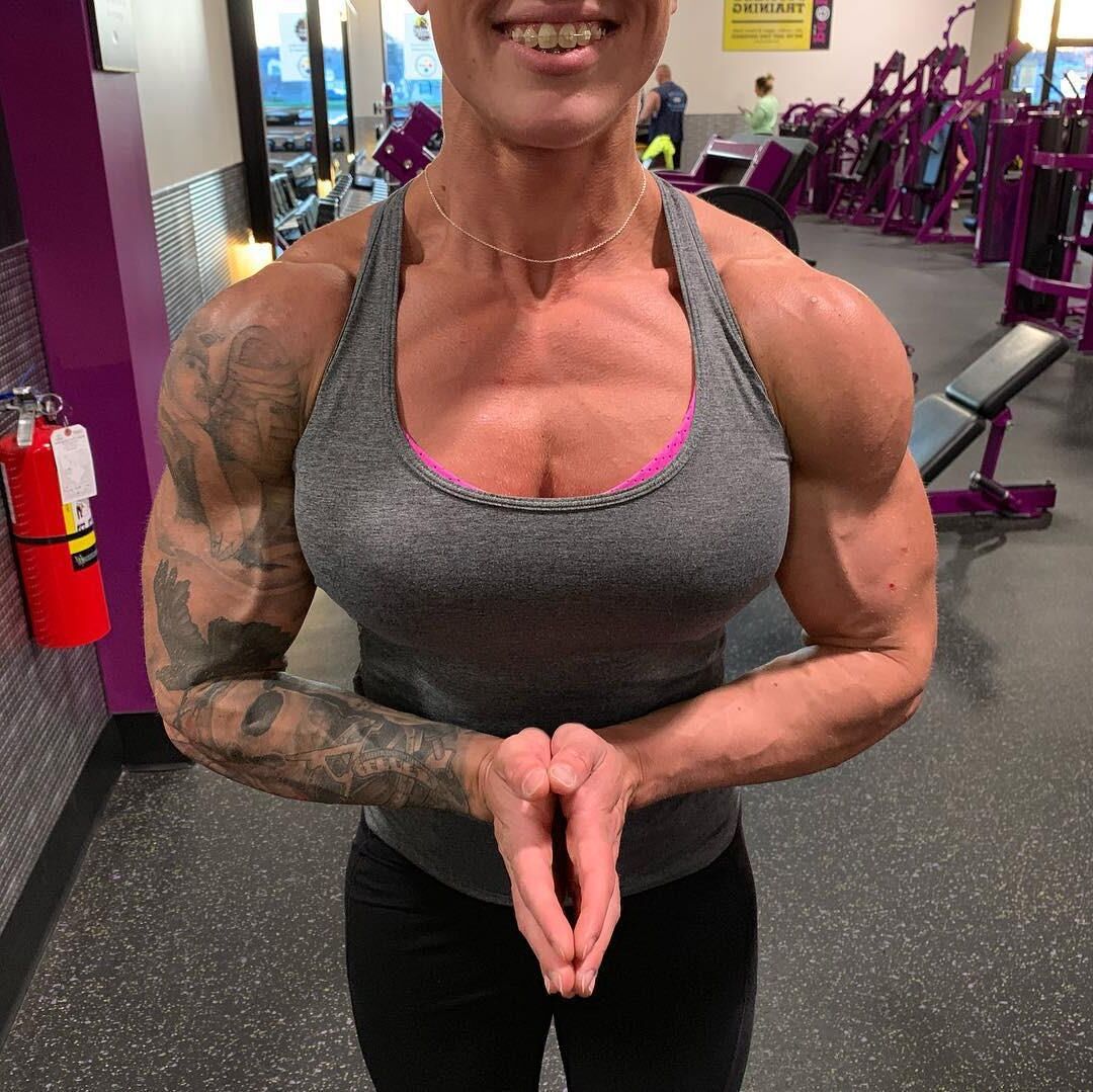 Chicas musculares al azar