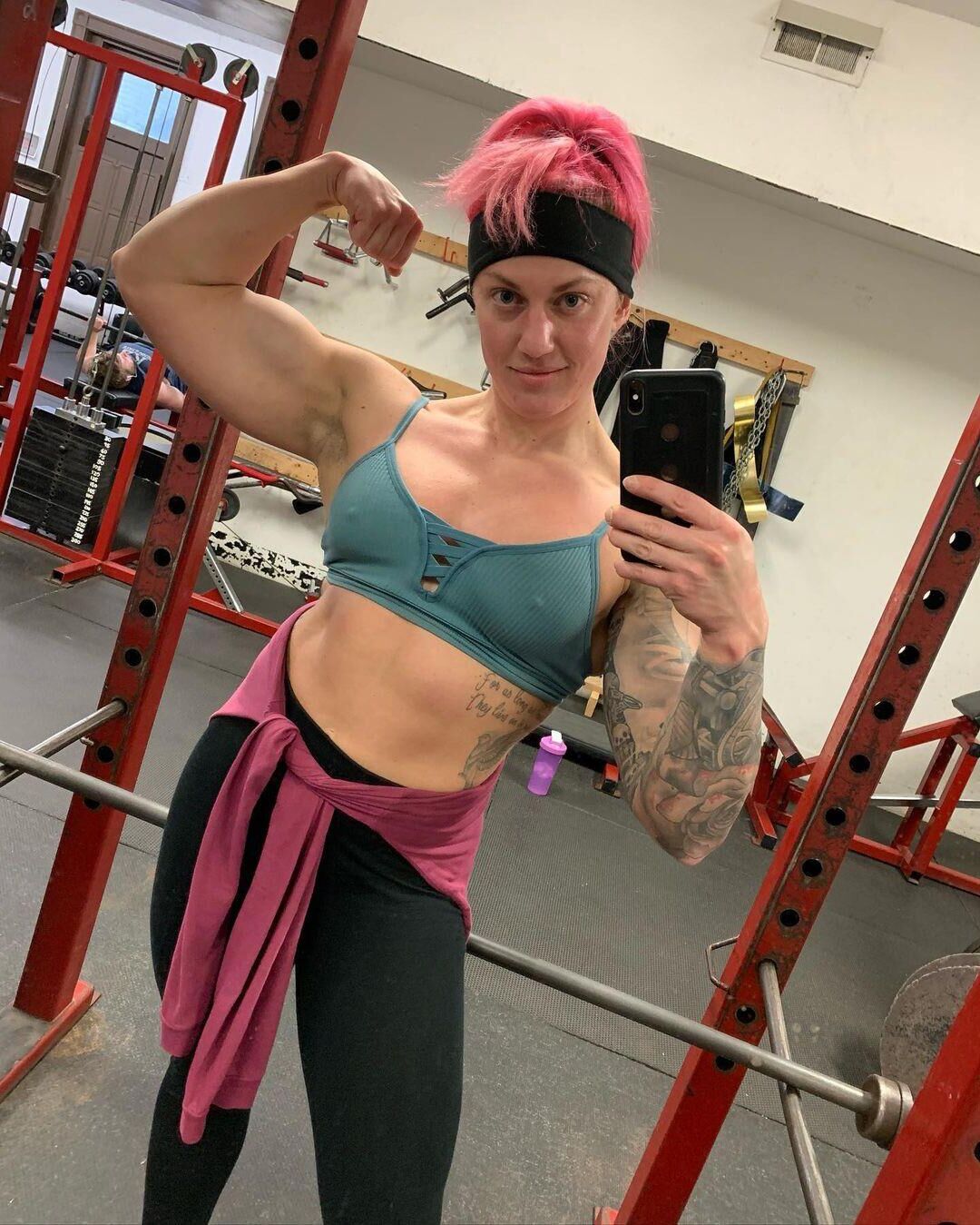 Chicas musculares al azar