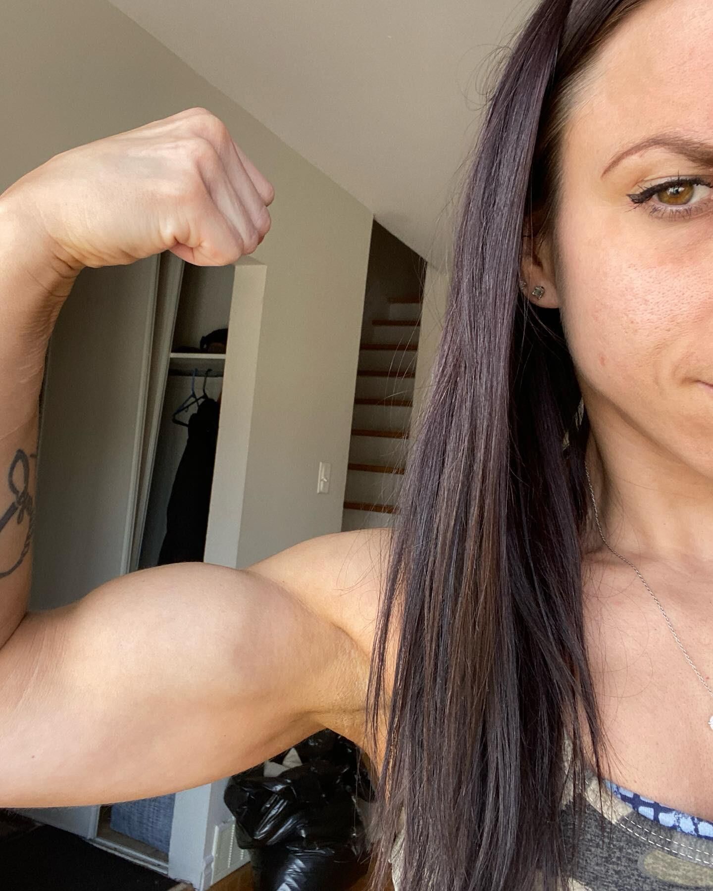 Chicas musculares al azar