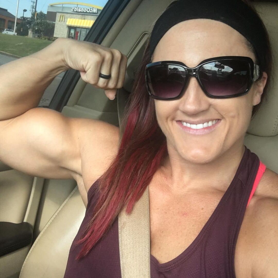 Chicas musculares al azar